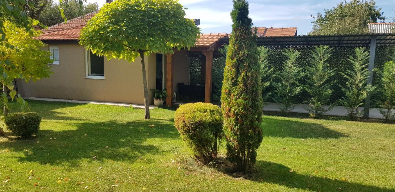 Apartment Lena Nikšić מראה חיצוני תמונה